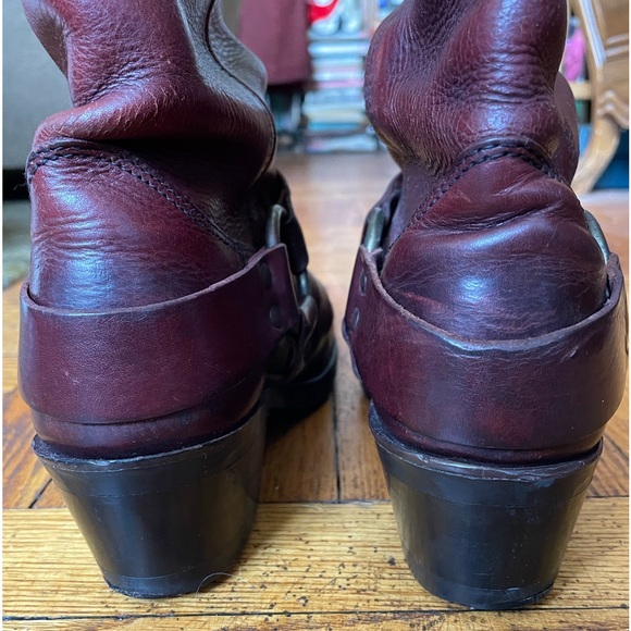 🎉HP🎉 FRYE Harness Boot, Women’s, Purple Brown Leather, 7.5 - Picture 6 of 9